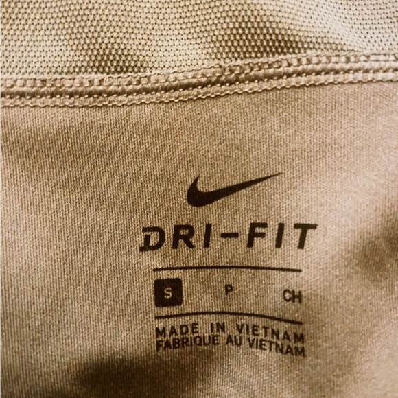 nike athletic shorts - Picture 3 of 3